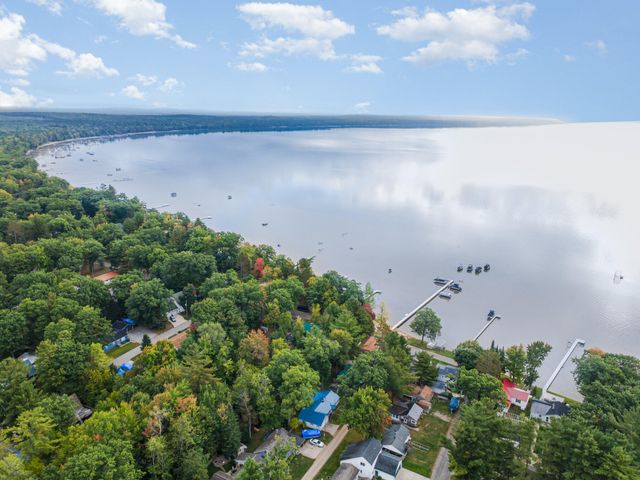 111 Short Avenue, Roscommon, MI 48653