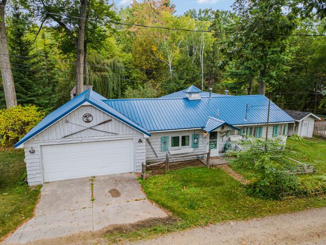 111 Short Avenue, Roscommon, MI 48653