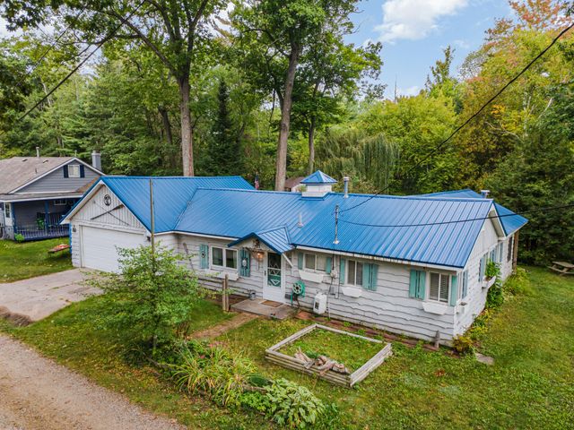 111 Short Avenue, Roscommon, MI 48653