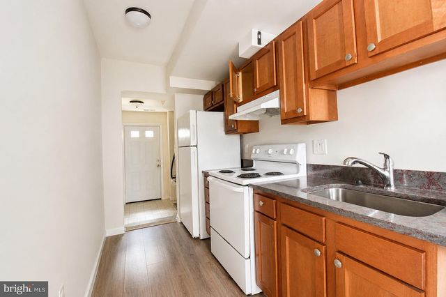 2806 POMEROY RD SE, Washington, DC 20020