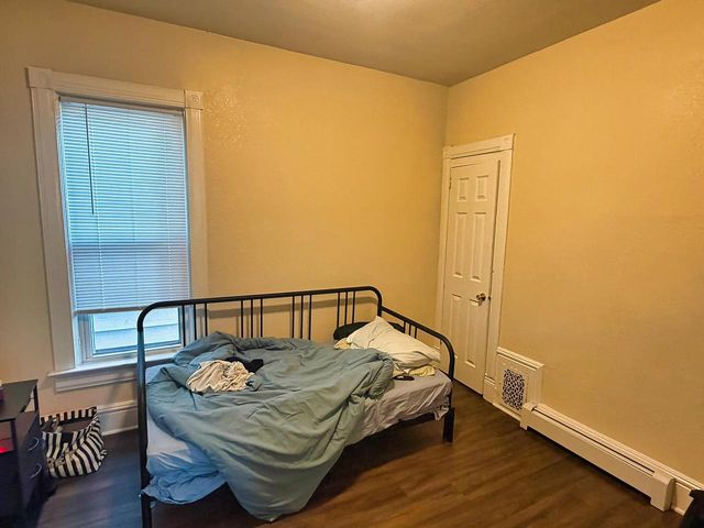 818 Milwaukee AVENUE, South Milwaukee, WI 53172
