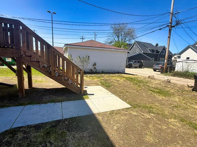 818 Milwaukee AVENUE, South Milwaukee, WI 53172