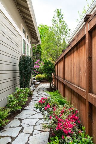 12415 235th Place NE, Redmond, WA 98053