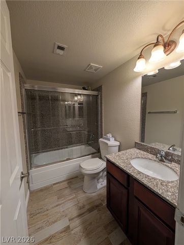 5041 River Glen Drive 91, Las Vegas, NV 89103