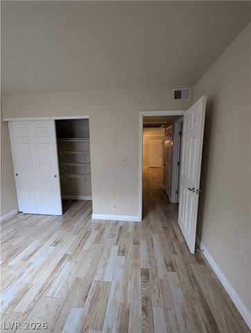 5041 River Glen Drive 91, Las Vegas, NV 89103