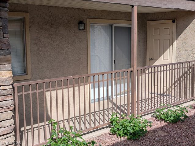 5041 River Glen Drive 91, Las Vegas, NV 89103