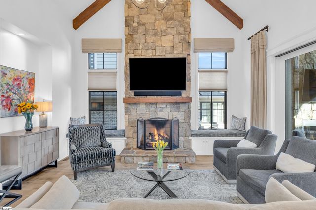 23 Gardenview Avenue, Greenville, SC 29601