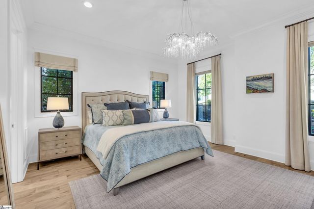 23 Gardenview Avenue, Greenville, SC 29601