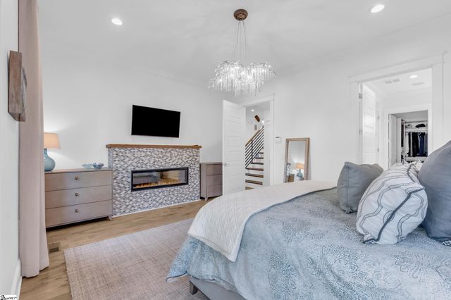 23 Gardenview Avenue, Greenville, SC 29601