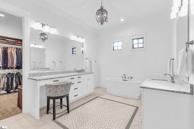 23 Gardenview Avenue, Greenville, SC 29601