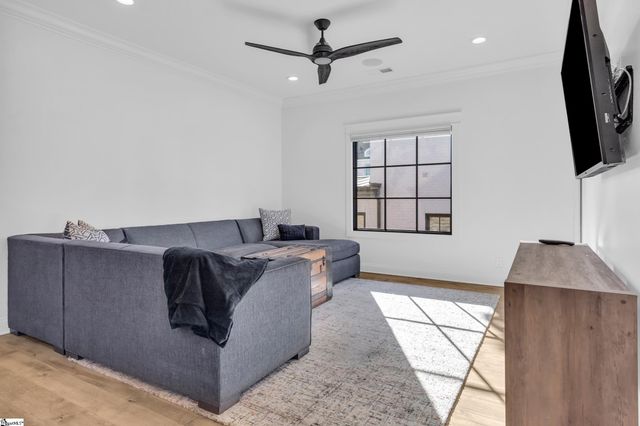 23 Gardenview Avenue, Greenville, SC 29601