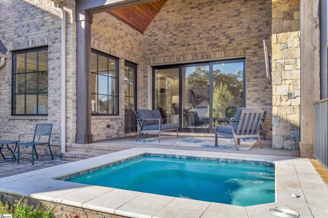 23 Gardenview Avenue, Greenville, SC 29601