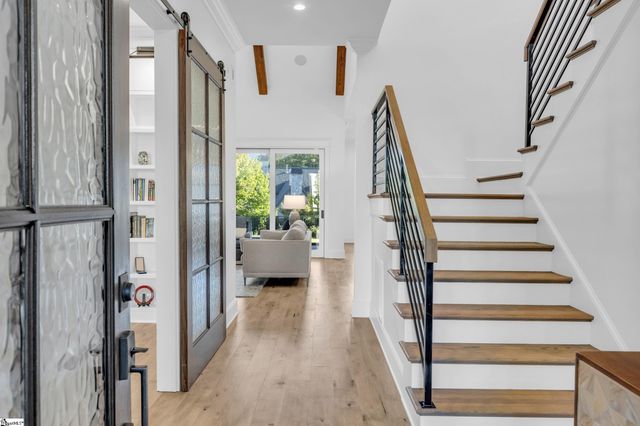 23 Gardenview Avenue, Greenville, SC 29601