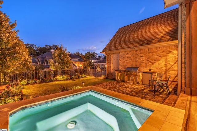 23 Gardenview Avenue, Greenville, SC 29601