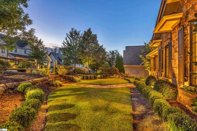 23 Gardenview Avenue, Greenville, SC 29601