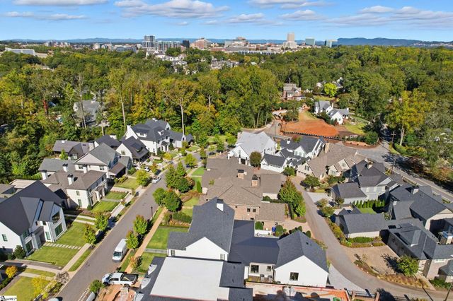 23 Gardenview Avenue, Greenville, SC 29601