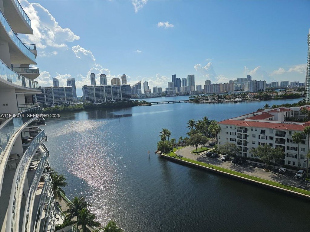 3250 NE 188th St 906, Aventura, FL 33180