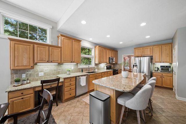 96 Cressingham Lane, Powell, OH 43065