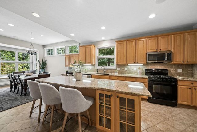 96 Cressingham Lane, Powell, OH 43065