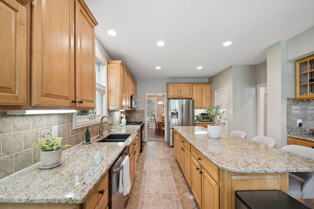 96 Cressingham Lane, Powell, OH 43065