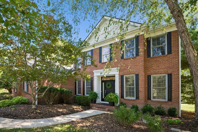 96 Cressingham Lane, Powell, OH 43065