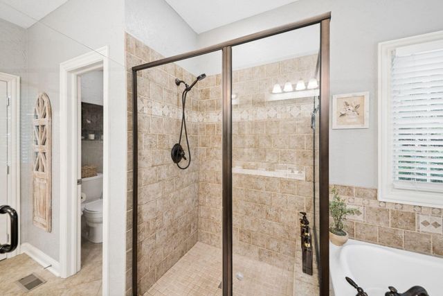 96 Cressingham Lane, Powell, OH 43065