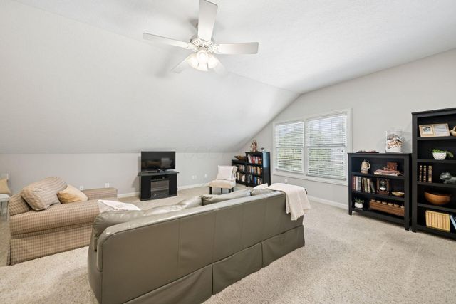 96 Cressingham Lane, Powell, OH 43065