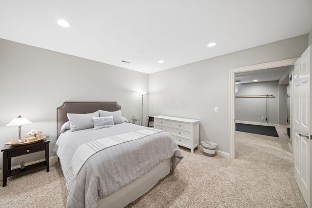 96 Cressingham Lane, Powell, OH 43065