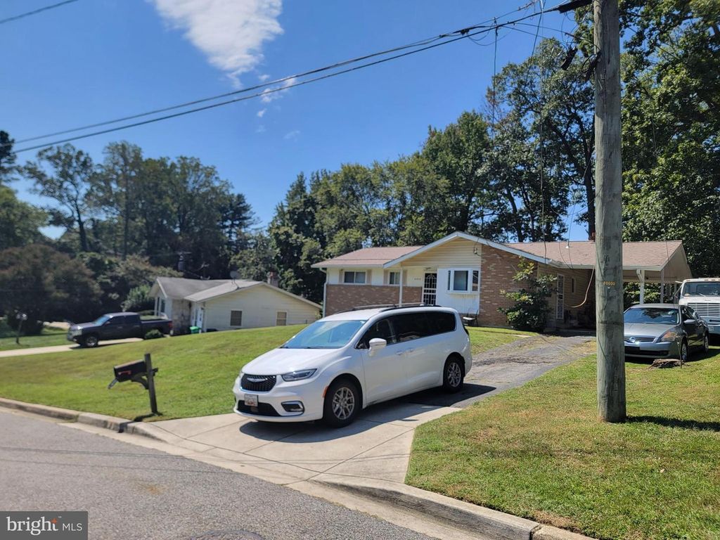 6505 ACORN CT, Temple Hills, MD 20748