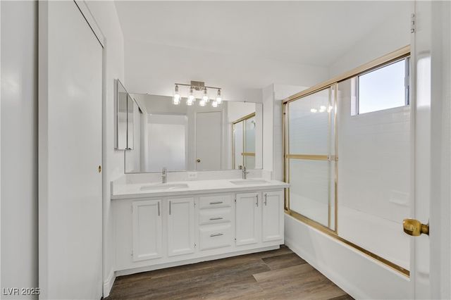 6492 Silent Pine Avenue, Las Vegas, NV 89156