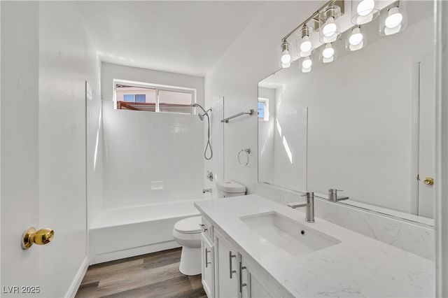 6492 Silent Pine Avenue, Las Vegas, NV 89156