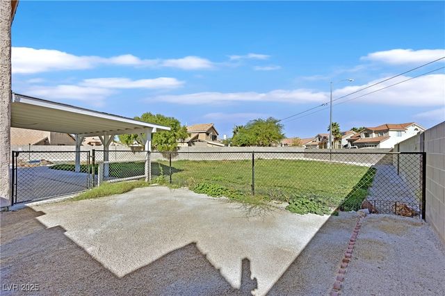 6492 Silent Pine Avenue, Las Vegas, NV 89156