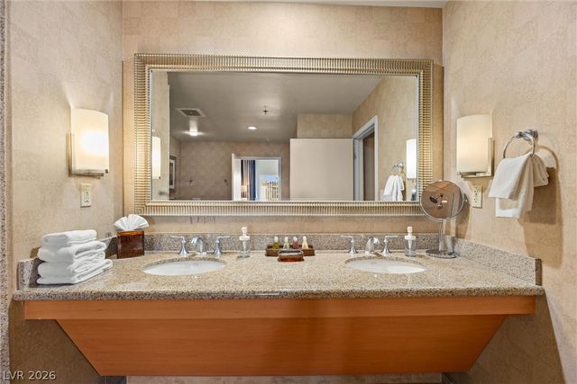 211 East Flamingo Road 1714, Las Vegas, NV 89169