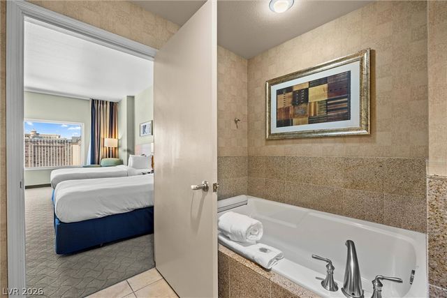 211 East Flamingo Road 1714, Las Vegas, NV 89169
