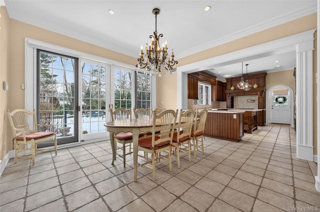 220 Elderfields Road, Manhasset, NY 11030