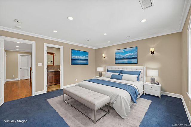 220 Elderfields Road, Manhasset, NY 11030