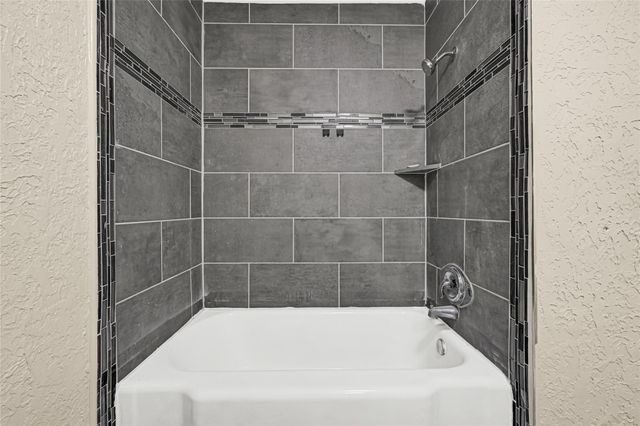 1407 Avenue I, Houston, TX 77587