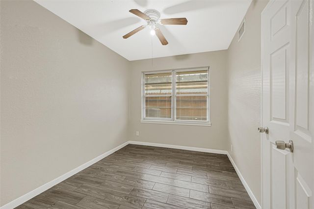 1407 Avenue I, Houston, TX 77587