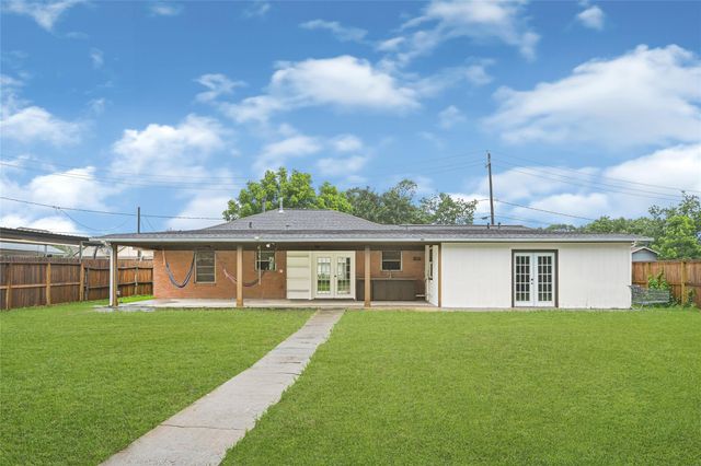 1407 Avenue I, Houston, TX 77587