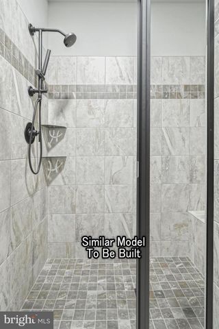 3227 OXFORD RD, New Oxford, PA 17350