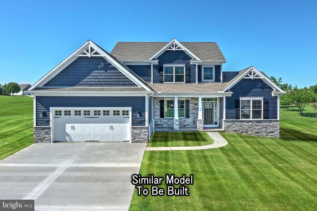 3227 OXFORD RD, New Oxford, PA 17350