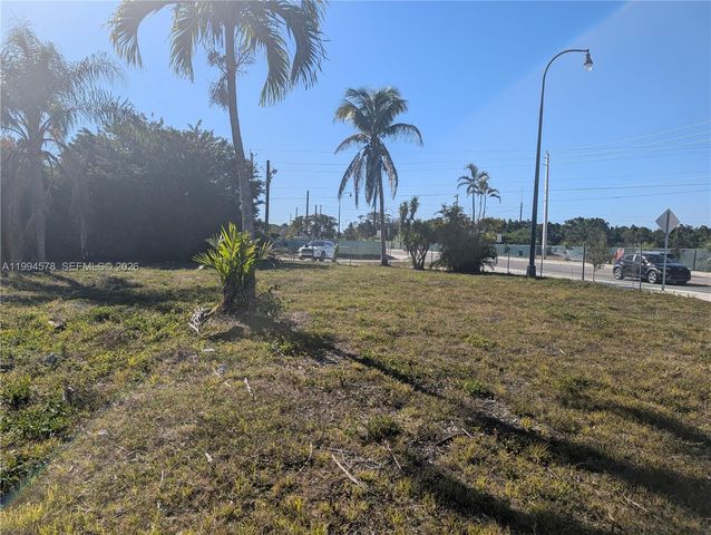 14490 SW 264th St, Homestead, FL 33032