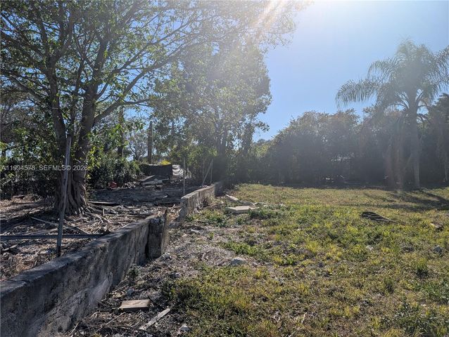 14490 SW 264th St, Homestead, FL 33032