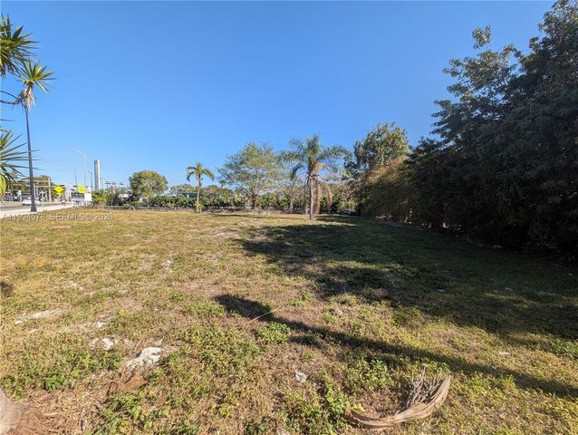 14490 SW 264th St, Homestead, FL 33032