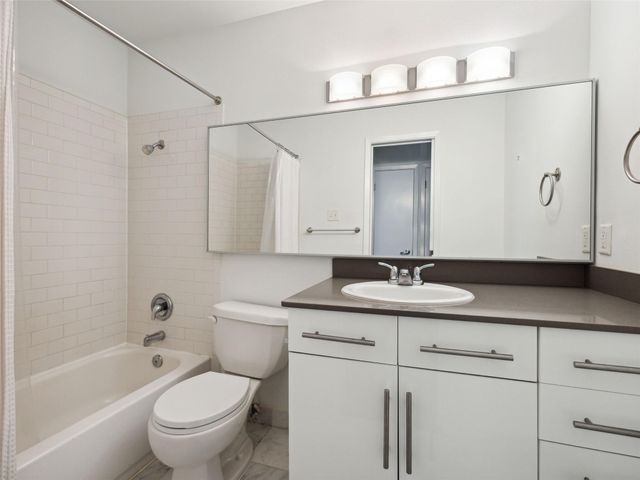 1503 W 9th ST 204, Austin, TX 78703