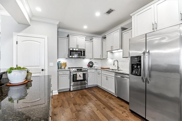 1604 Mariners Circle, St Simons Island, GA 31522