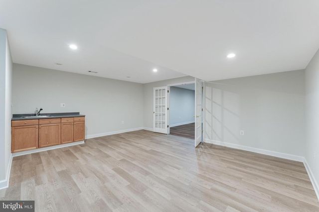 9395 WOLF TRAP CREEK CT, Great Falls, VA 22066