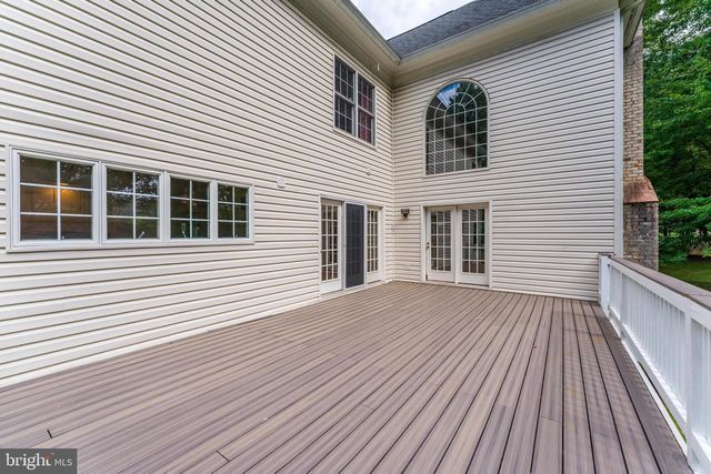 9395 WOLF TRAP CREEK CT, Great Falls, VA 22066