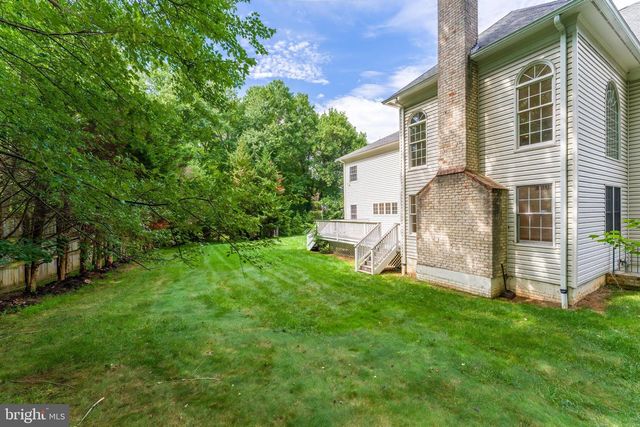 9395 WOLF TRAP CREEK CT, Great Falls, VA 22066