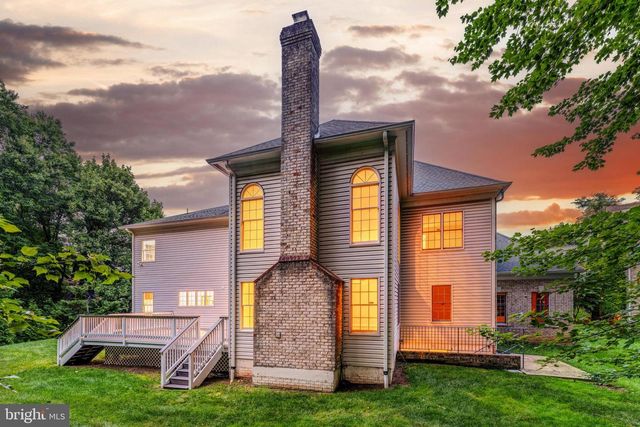 9395 WOLF TRAP CREEK CT, Great Falls, VA 22066